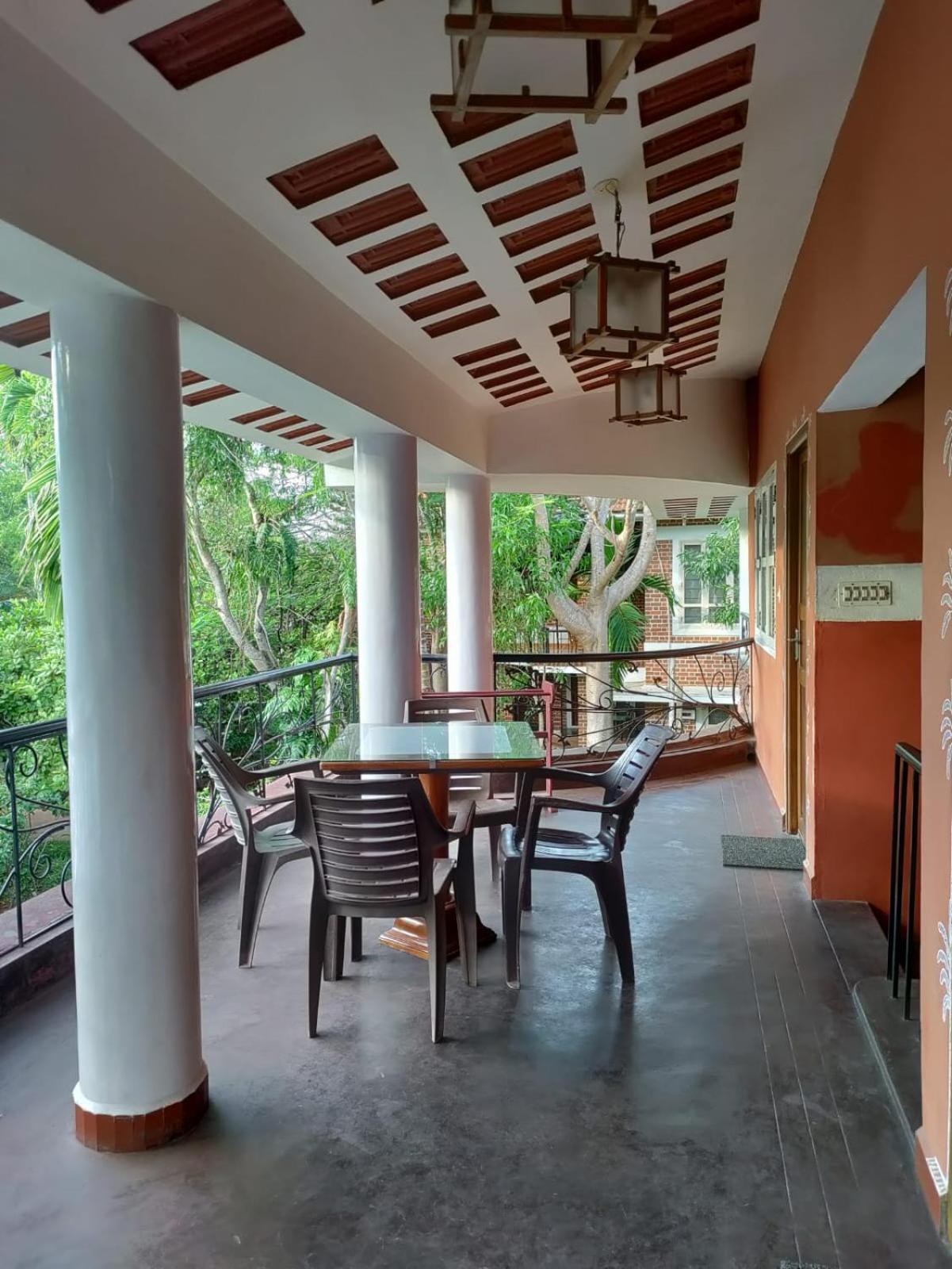 Inn Pondiville Forest Retreat Пондичерри Экстерьер фото