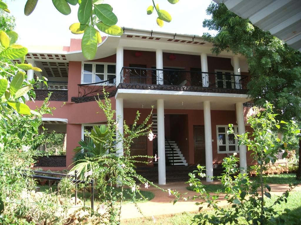 Inn Pondiville Forest Retreat Пондичерри Экстерьер фото